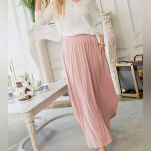 NWOT Tahari chiffon skirt, long maxi, elastic waist